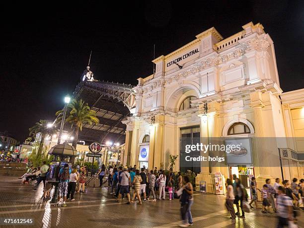 la via estacion central, santiago, cile - santiago del cile foto e immagini stock