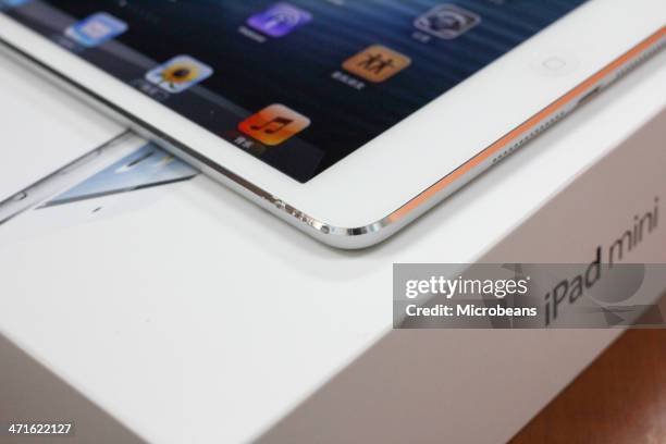Ipad Exploding 124 Exploding Laptop Stock Photos, High-Res Pictures, and Images ...
