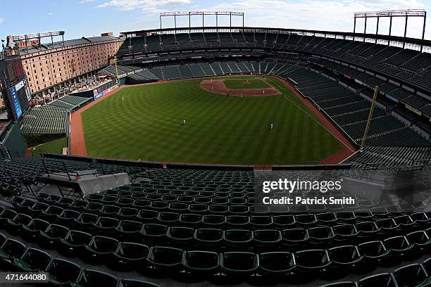 General view as left fielder Alejandro De Aza of the Baltimore Orioles makes a catch on a hit by Adam Eaton of the Chicago White Sox in the sixth...