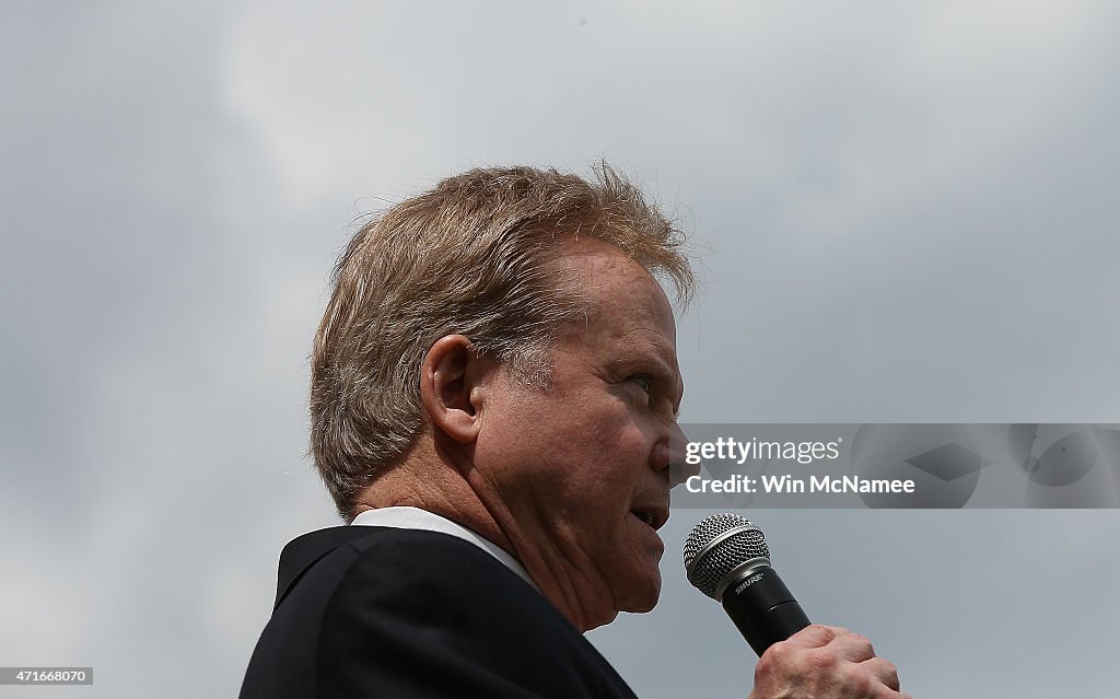 Former VA Sen. Jim Webb Marks The 40th Anniversary Of The Fall Of Saigon At The Vietnam War Memorial