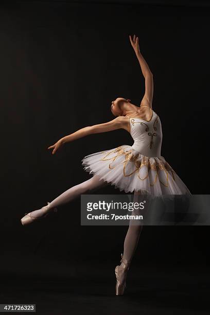 ballerina auf schwarz - women wearing black stockings stock-fotos und bilder