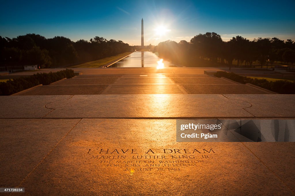 El monumento a Washington desde el Monumento a Lincoln