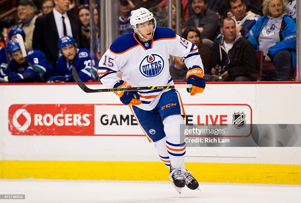 Edmonton Oilers v Vancouver Canucks