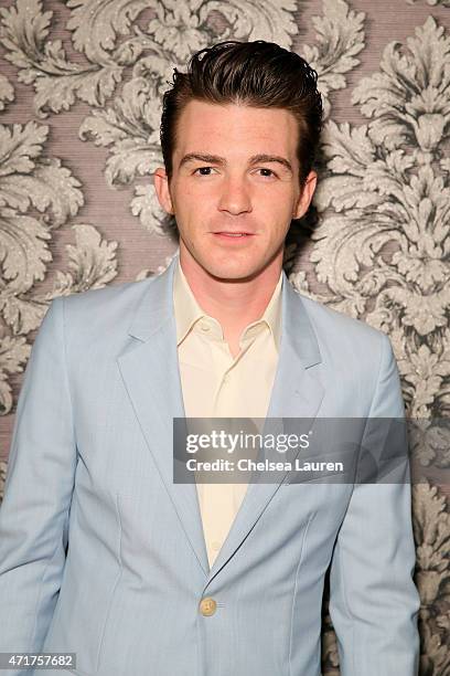 Drake Bell Singer Of Drake Bell Photos and Premium High Res Pictures - Getty Images
