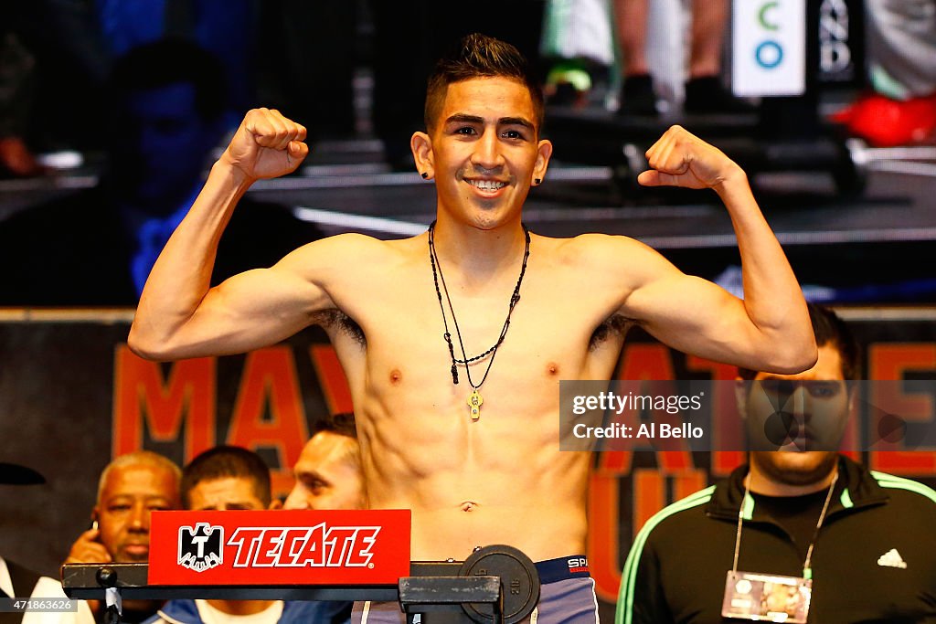 Leo Santa Cruz v Jose Cayetano - Weigh-In