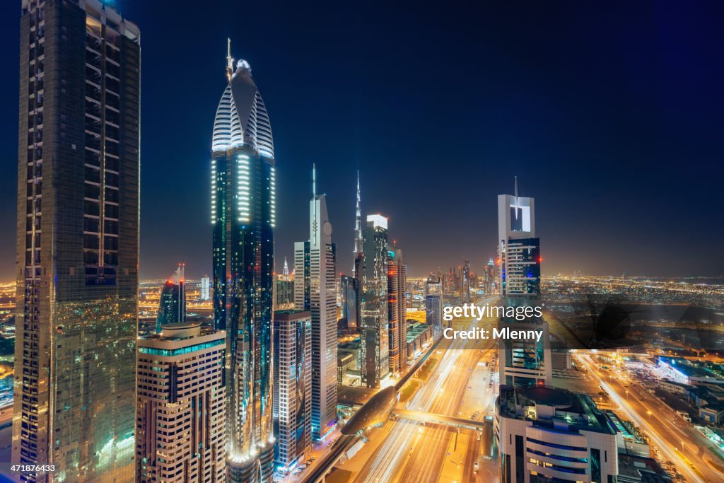 Rascacielos en el centro de la ciudad de Dubai, Emiratos Árabes Unidos