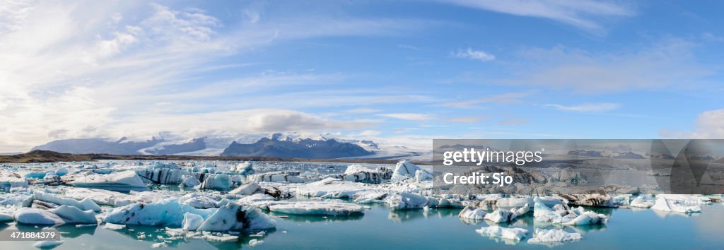 Glaciar Icebergs en Islandia, vista panorámica de la laguna