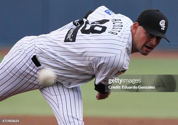 Ruddy Acosta pitches during a match between Guerreros de Oaxaca v Tigres de Quintana Roo as part of Mexican Baseball League 2015 at Eduardo...