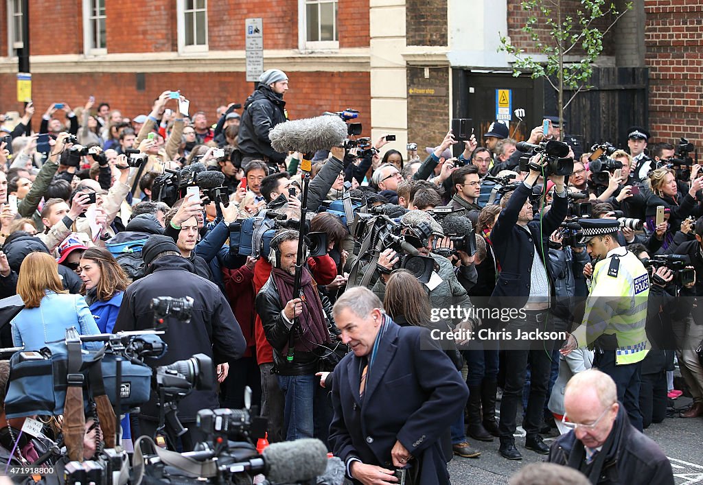 Scenes At The Lindo Wing As It's Announced That The Duchess Of Cambridge Has Given Birth To A Baby Girl
