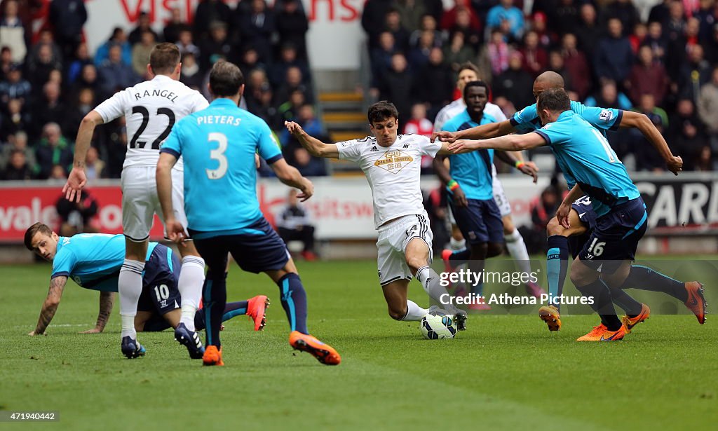 Swansea City v Stoke City - Premier League