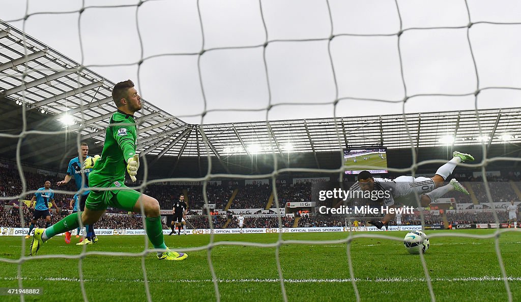 Swansea City v Stoke City - Premier League