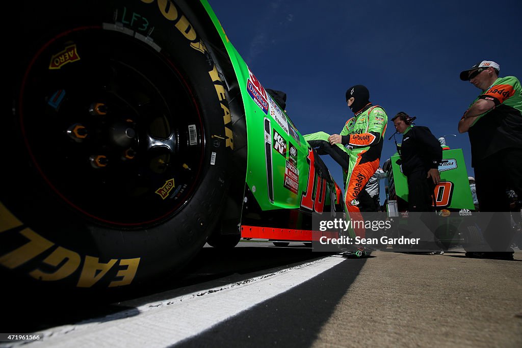 GEICO 500 - Qualifying