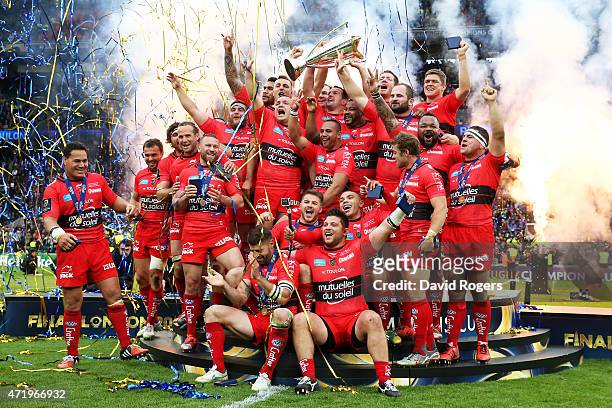 The Toulon team celebrate their victory during the European Rugby Champions Cup Final match between ASM Clermont Auvergne and RC Toulon at Twickenham...