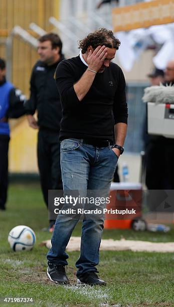 Gabriel Milito coach of Estudiantes reacts during a match between Olimpo and Estudiantes as part of 11th round of Torneo Primera Division at Roberto...