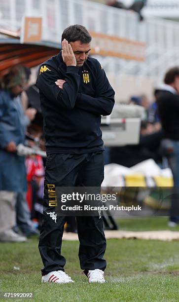 Diego Osella coach of Olimpo gestures during a match between Olimpo and Estudiantes as part of 11th round of Torneo Primera Division at Roberto...