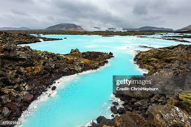 blue lagoon, iceland, europe - blue lagoon ijsland stockfoto's en -beelden