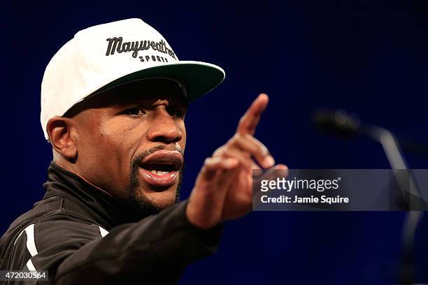 Floyd Mayweather Jr. Addresses the media during the post-fight news conference after his unanimous decision victory against Manny Pacquiao in their...