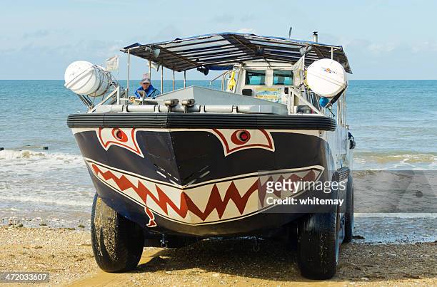 wiley the wash monster - amphibious vehicle stock pictures, royalty-free photos & images