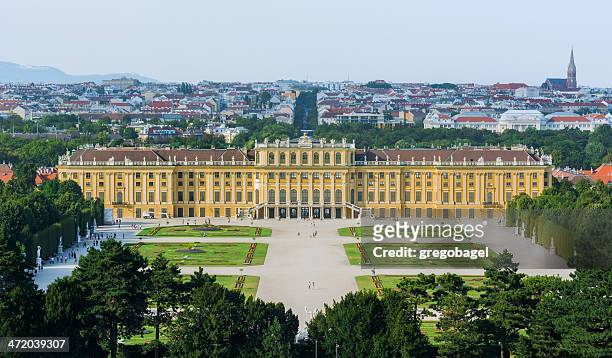 schönbrunn palace with view of vienna, austria - schönbrunn palace stock pictures, royalty-free photos & images