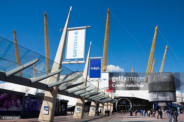 o2 arena en londres - barclays arena fotografías e imágenes de stock