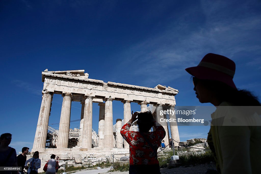 Daily Life And Reaction To Greece Aid Deal