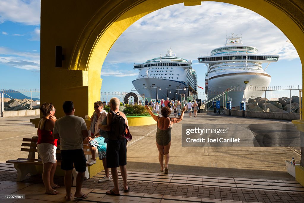 Happy cruise life in St. Kitts