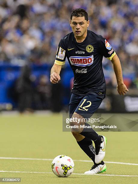 Pablo Aguilar of Club America moves the ball in the 2nd Leg of the CONCACAF Champions League Final against the Montreal Impact at Olympic Stadium on...
