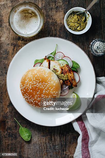 sandwiches with poultry - kipburger stockfoto's en -beelden