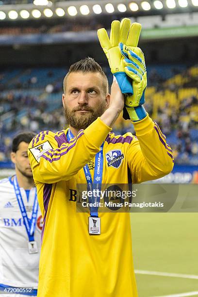 Kristian Nicht of the Montreal Impact reacts to the fans after loosing in the 2nd Leg of the CONCACAF Champions League Final against Club America at...