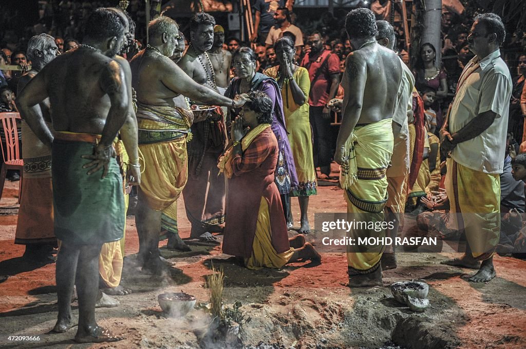 MALAYSIA-RELIGION-FESTIVAL-THIMITHI