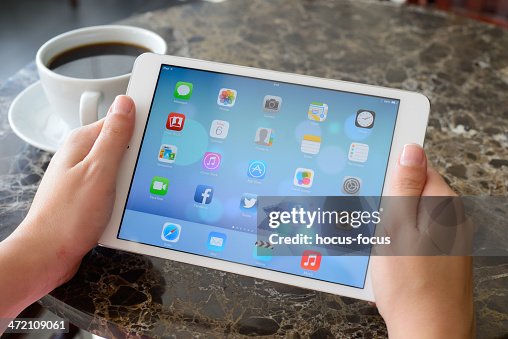 Using Apple iPad Mini Using Apple iPad Mini