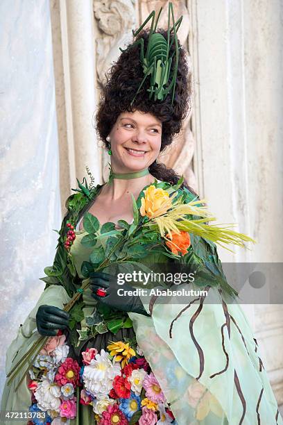 beautiful flower mask in venice 2013 carnival italy - nature one festival 2013 stockfoto's en -beelden