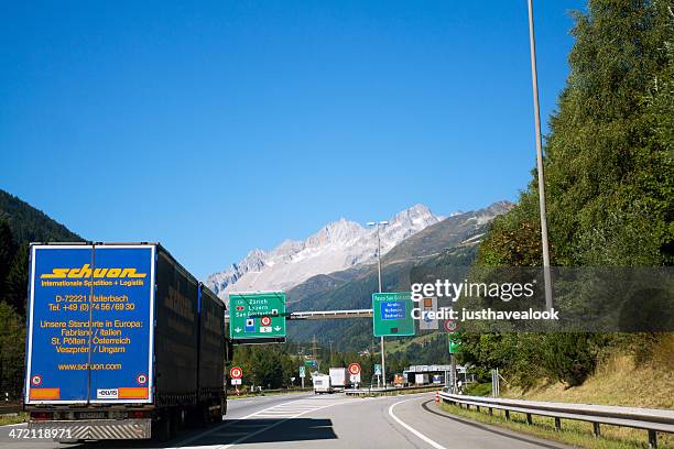 taking tunnel or pass road - highway exit sign stock pictures, royalty-free photos & images