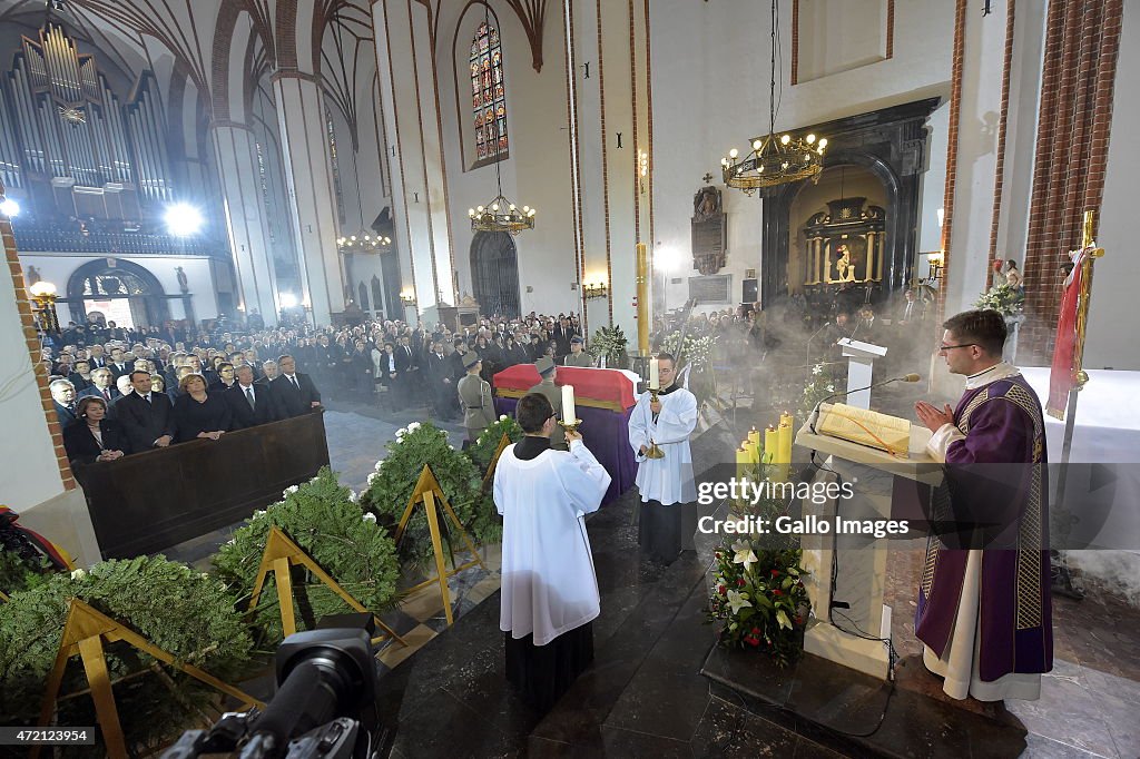 Wladyslaw Bartoszewski's Funeral Mass