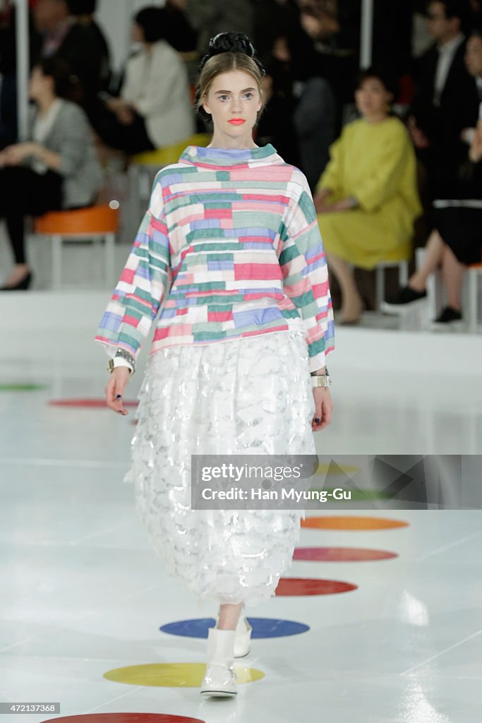 Chanel 2015/16 Cruise Collection - Runway