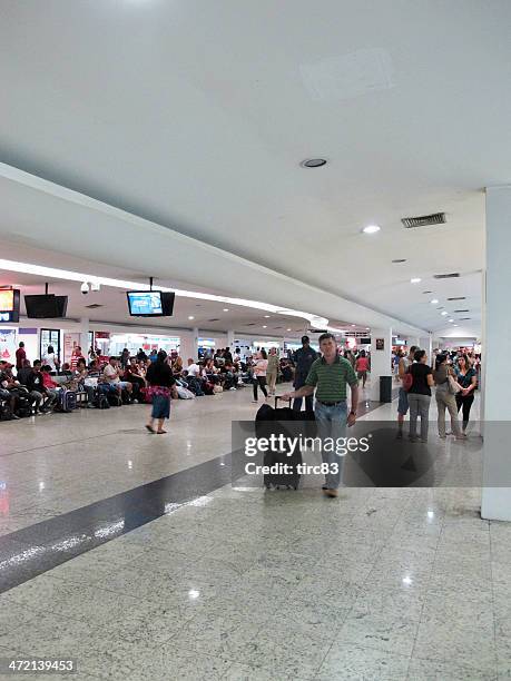 Bus Terminal Counter Bus Station Counter Photos and Premium High Res Pictures - Getty Images