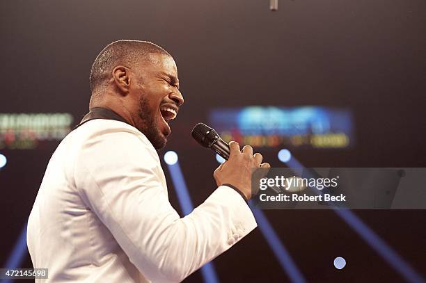 Super World / WBC / WBO Welterweight Title: Closeup of celebrity actor and singer Jamie Foxx singing national anthem before Floyd Mayweather vs Manny...