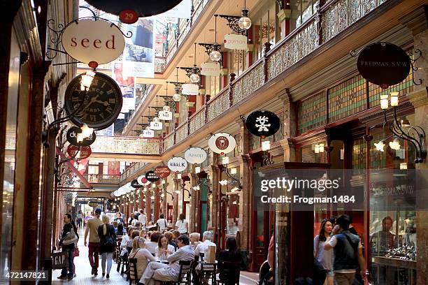 sydney shopping - sydney shopping stockfoto's en -beelden