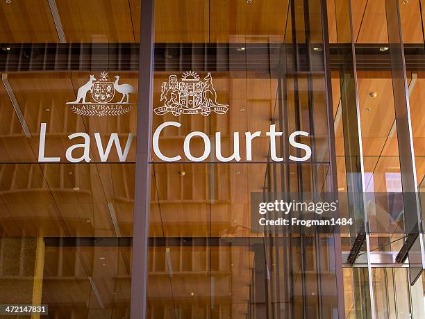 law courts - australian government stockfoto's en -beelden