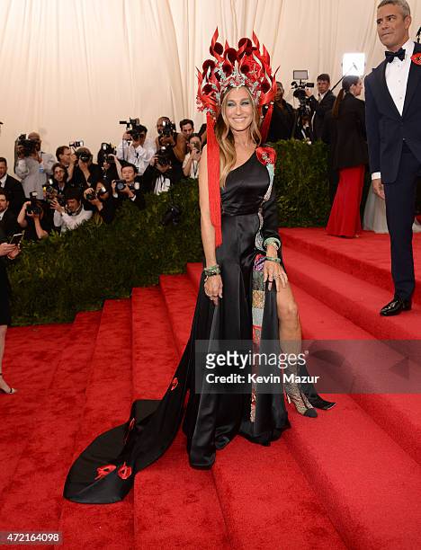 Sarah Jessica Parker attends the "China: Through The Looking Glass" Costume Institute Benefit Gala at Metropolitan Museum of Art on May 4, 2015 in...