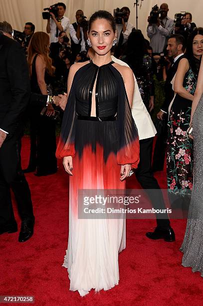 Olivia Munn attends the "China: Through The Looking Glass" Costume Institute Benefit Gala at the Metropolitan Museum of Art on May 4, 2015 in New...