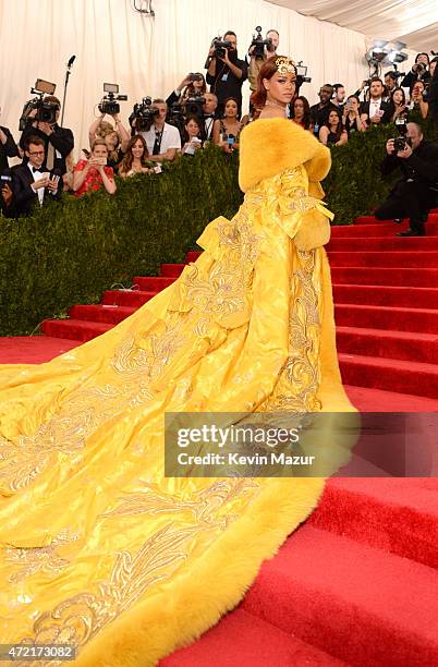 Rihanna attends the "China: Through The Looking Glass" Costume Institute Benefit Gala at Metropolitan Museum of Art on May 4, 2015 in New York City.