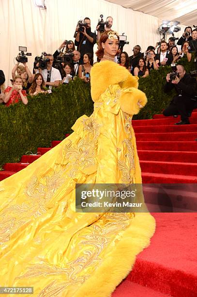 Rihanna attends the "China: Through The Looking Glass" Costume Institute Benefit Gala at Metropolitan Museum of Art on May 4, 2015 in New York City.