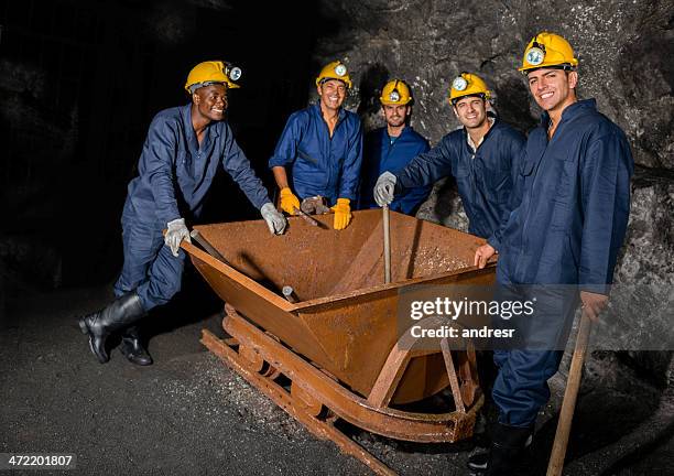 Mining Occupation 12,247 Mining Workers Group Stock Photos, High-Res Pictures, and Images ...