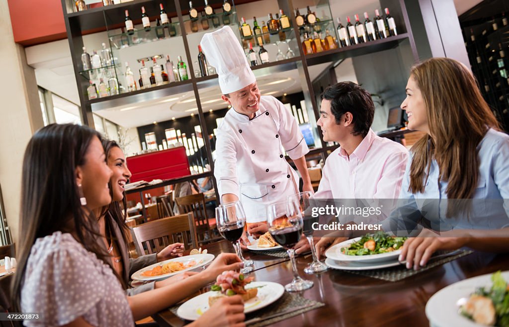 Jantar com amigos