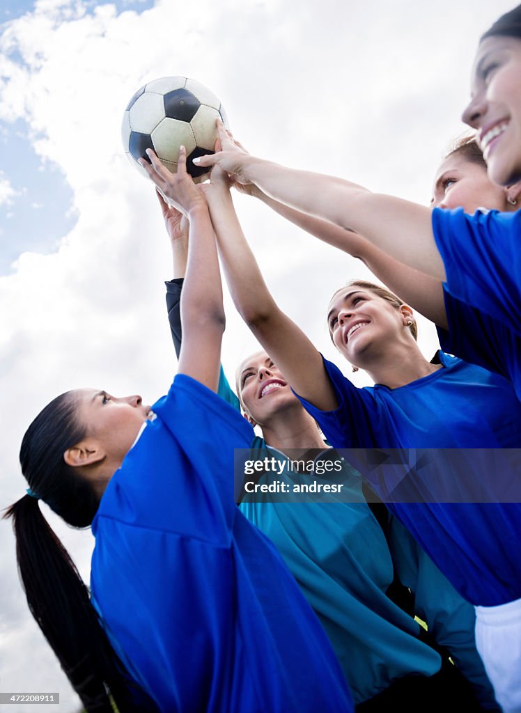 Équipe de Football célébrant un but