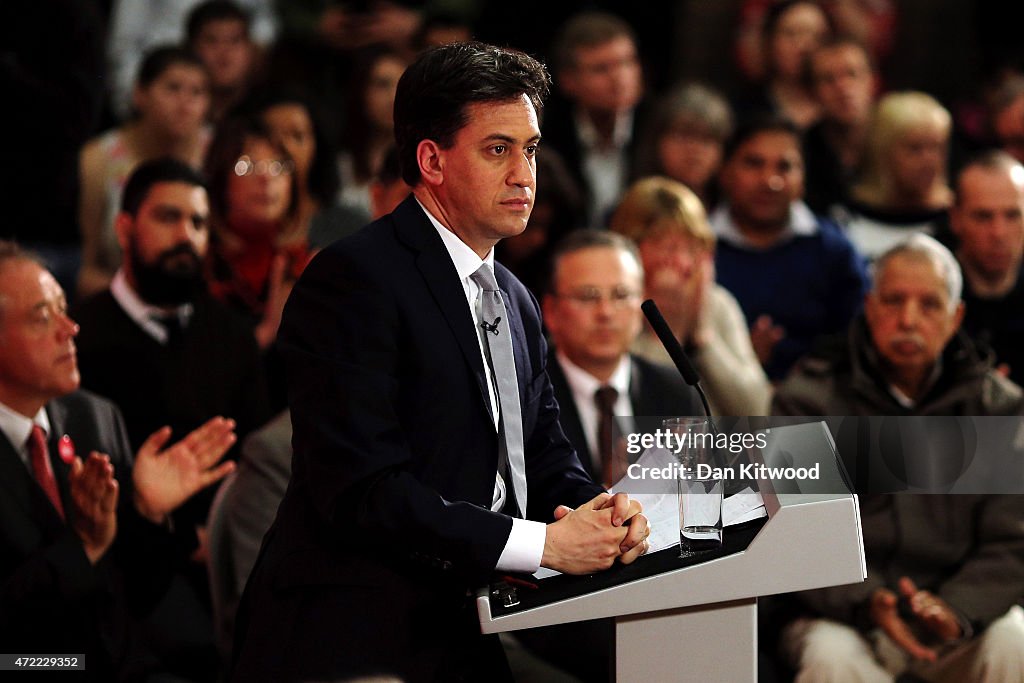 Ed Miliband Speaks In Bedford During The Final Days Of the Election Campaign