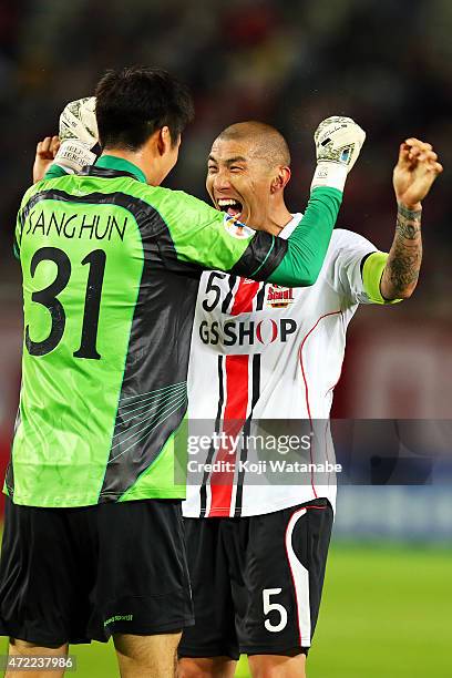 Cha Du Ri of FC Seoul celebrates the win during the AFC Champions League Group H match between Kashima Antlers and FC Seoul at Kashima Stadium on May...