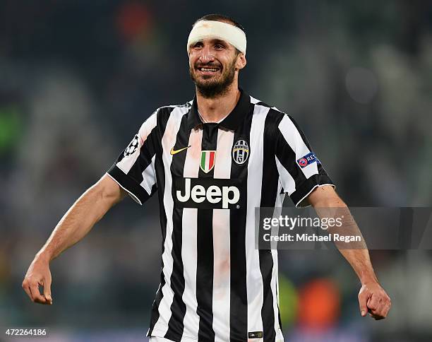 Giorgio Chiellini of Juventus celebrates victory after the UEFA Champions League semi final first leg match between Juventus and Real Madrid CF at...