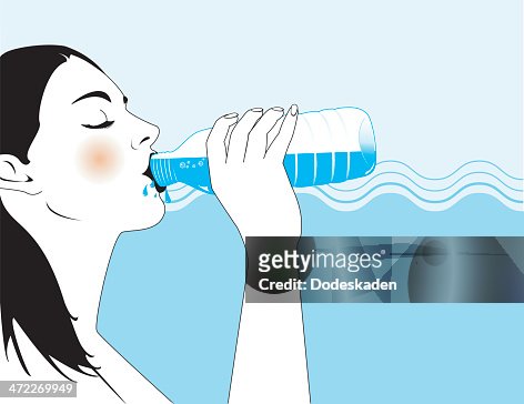 Ilustraciones de Mujer Tomando Agua - Getty Images